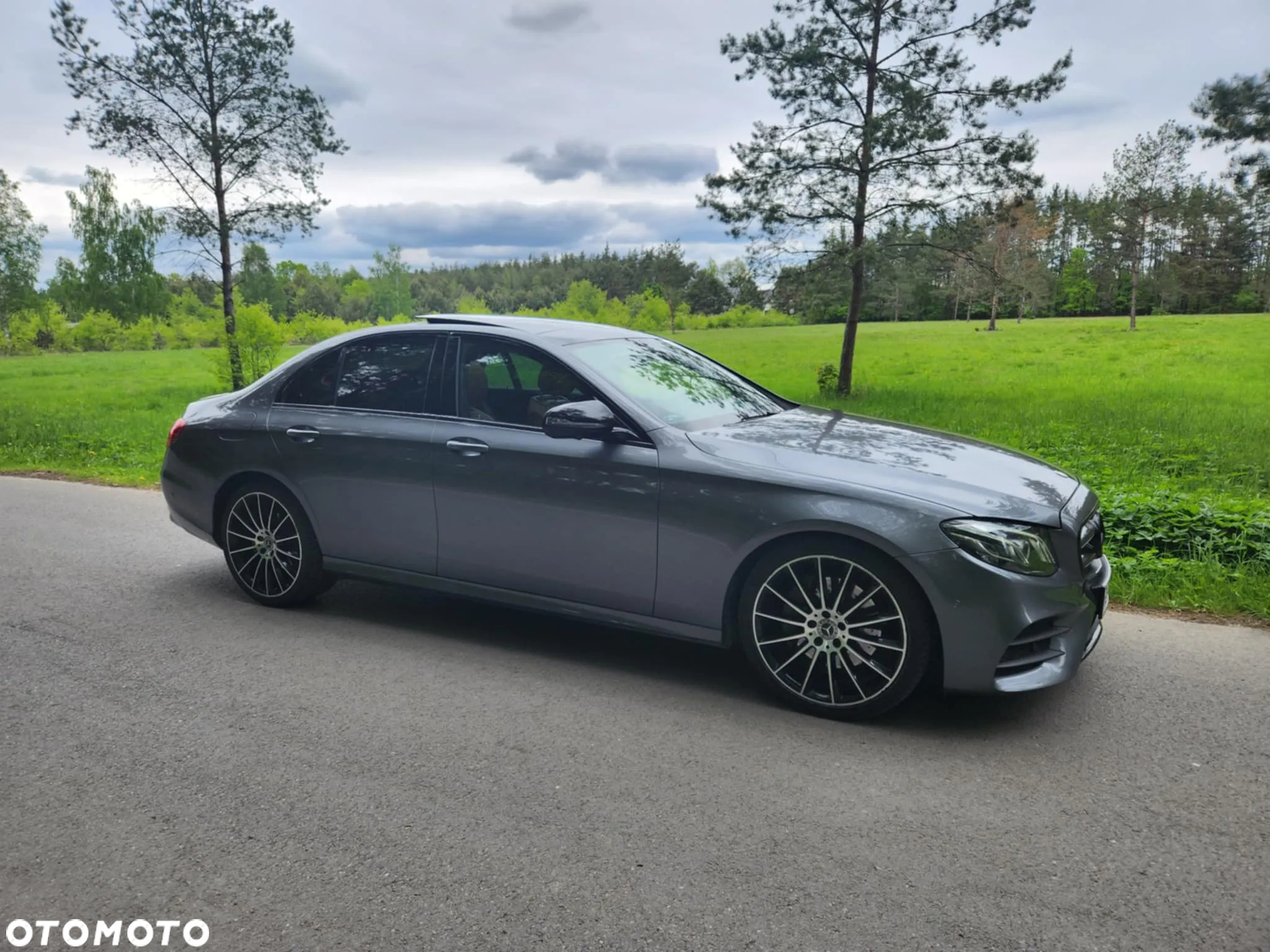 Mercedes-Benz Klasa E 220 d 9G-TRONIC AMG Line - 2