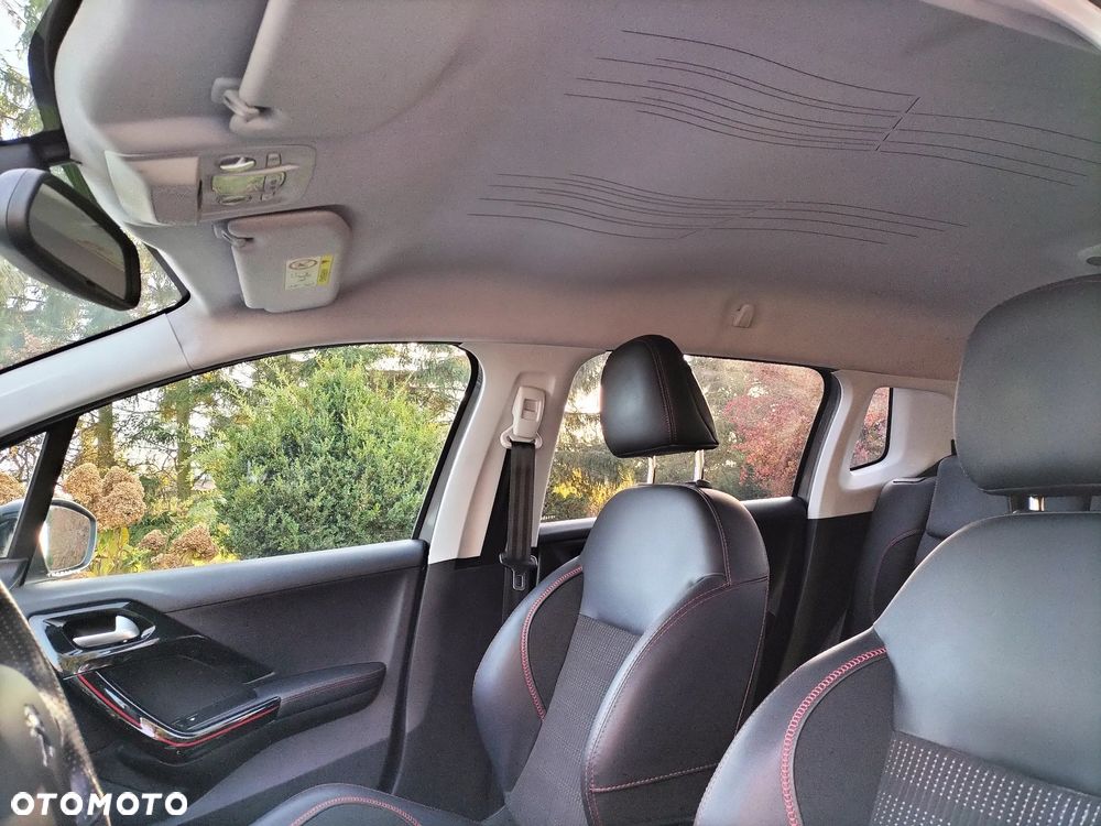 Peugeot 2008 PureTech 110 Stop&Start GT-Line Edition - 20