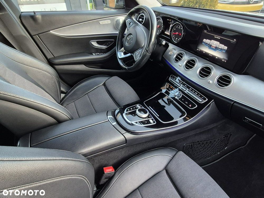 Mercedes-Benz Klasa E - 18