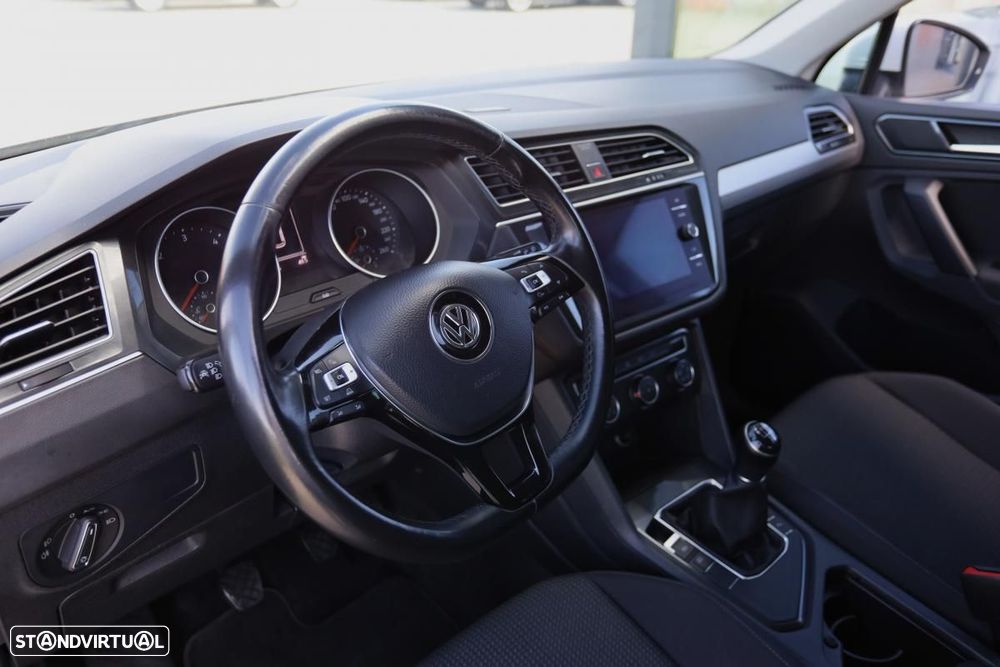 VW Tiguan 1.6 TDI Confortline - 8
