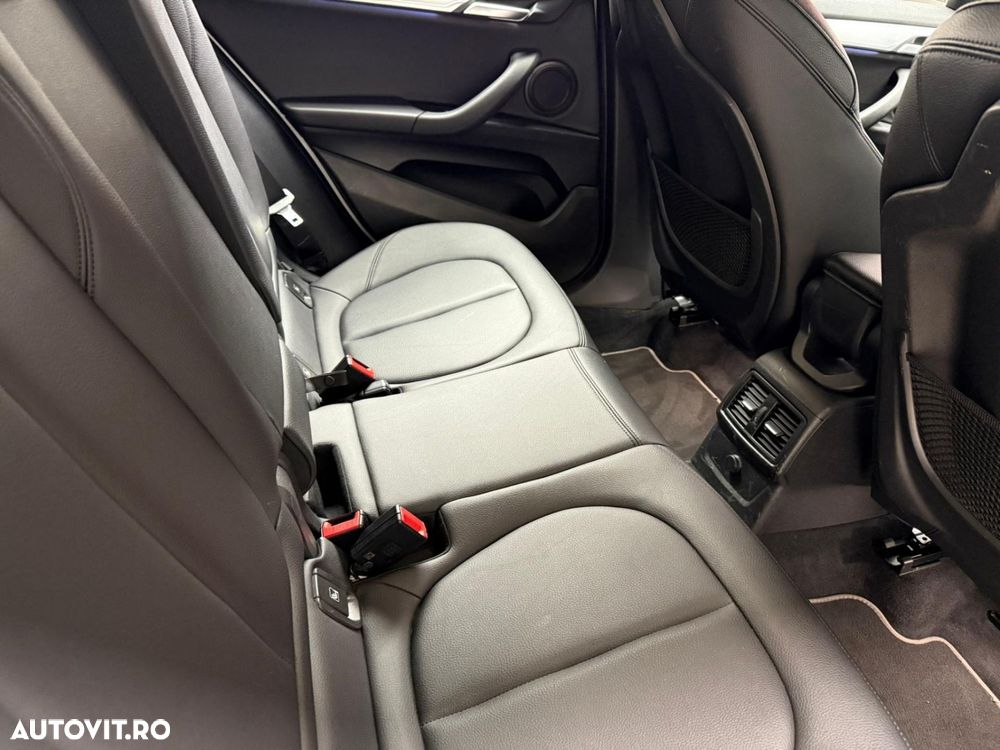 BMW X2 - 10