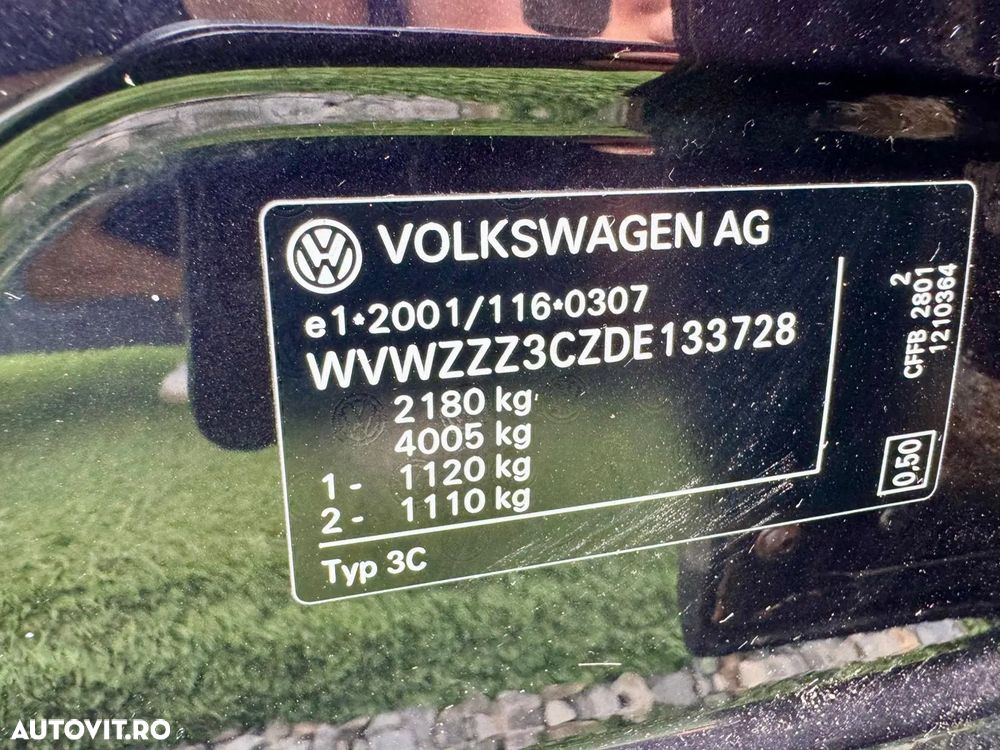 Volkswagen Passat 2.0 TDI Highline - 40