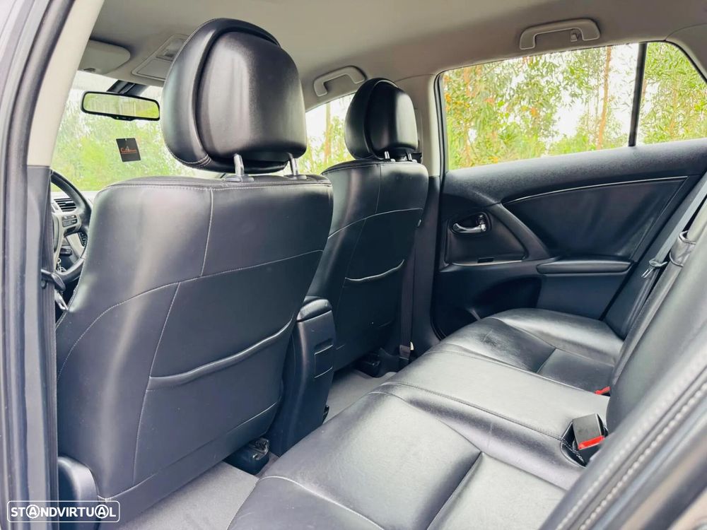 Toyota Avensis SW 2.0 D-4D Sp+EP+GPS - 40