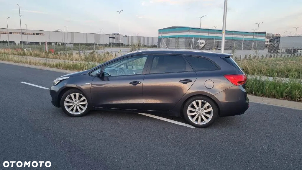 Kia Ceed Cee'd 1.6 CRDi XL - 2