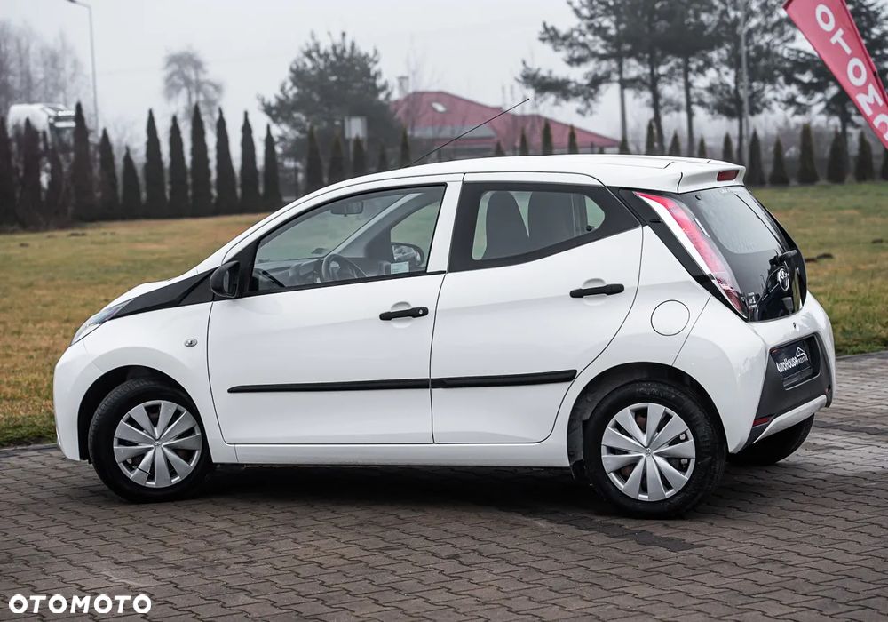 Toyota Aygo x-play Eco - 13
