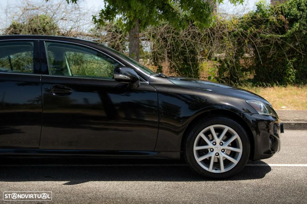 Lexus IS 200 d P.Executive 6G - 27