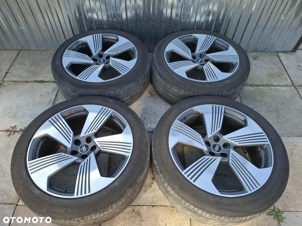 KOŁA ALUFELGI FELGI ALUMINIOWE AUDI R21 E-TRON ETRON 4KE 4KE601025F 9,5J x 21H2 ET36 Q7 Q8 SQ7 SQ8 IDEALNE - 1