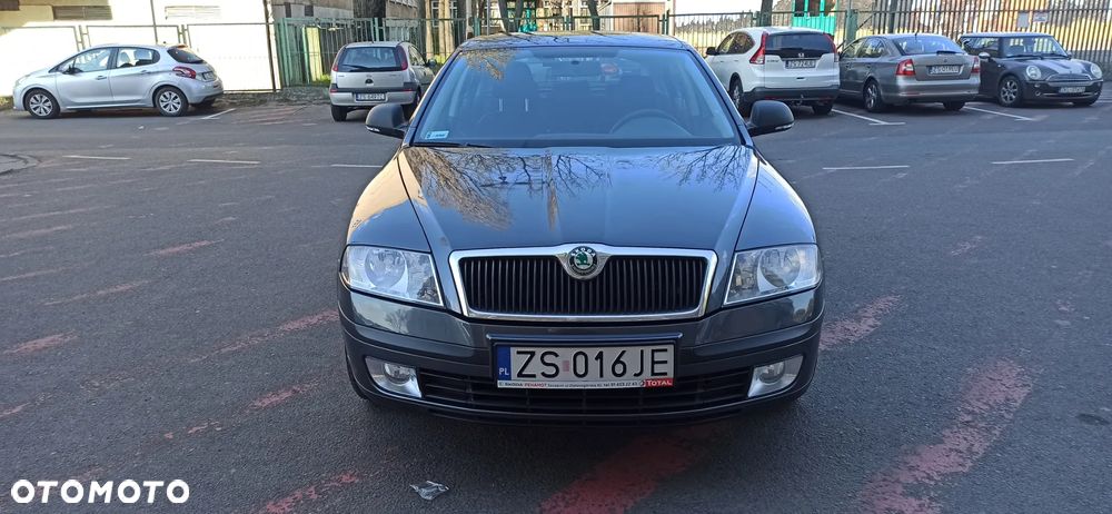 Skoda Octavia 1.6 Tour - 9