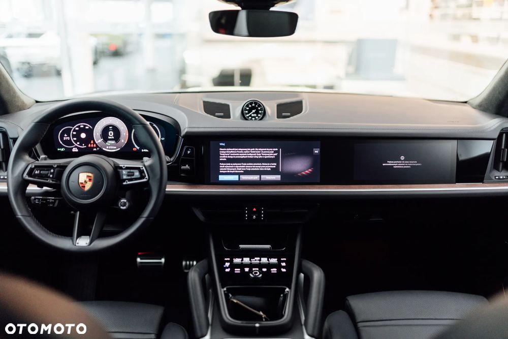Porsche Cayenne S E-Hybrid PHEV - 18