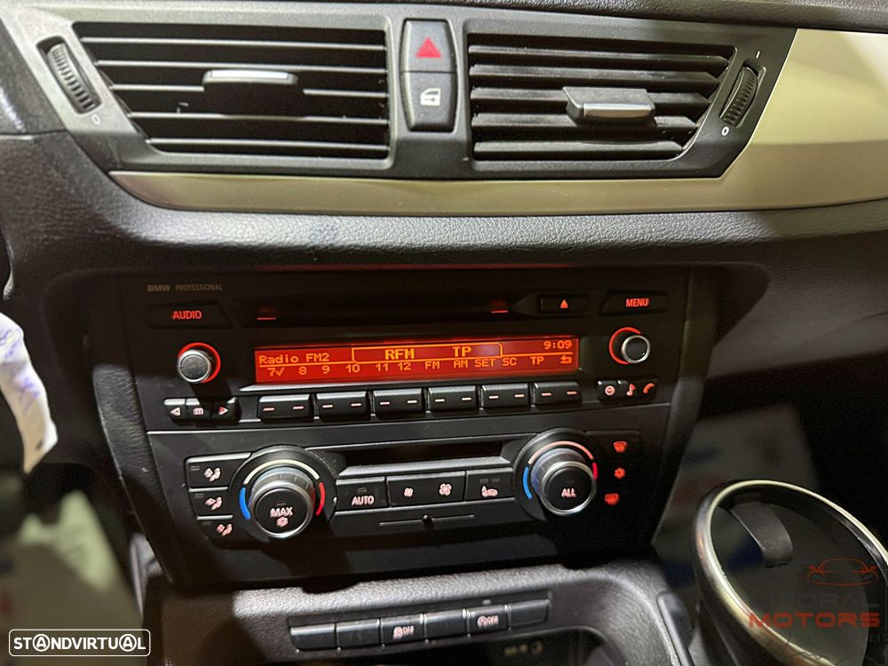BMW X1 18 d sDrive Line Sport - 24