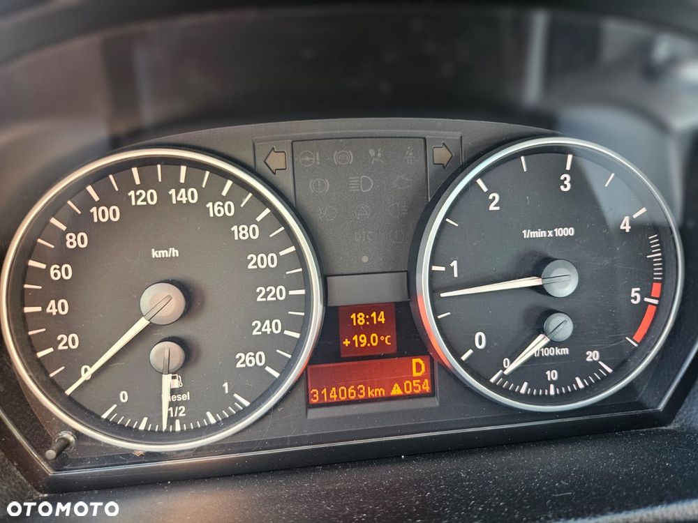 BMW Seria 3 320d DPF - 13