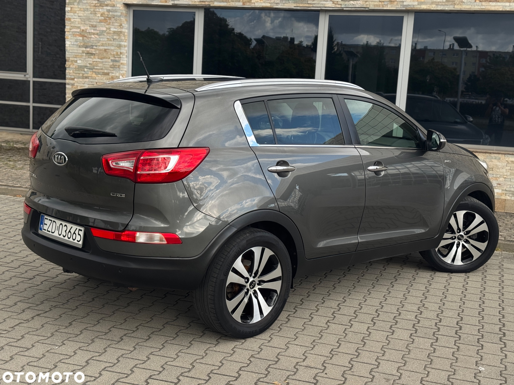 Kia Sportage 2.0 CRDI AWD Dream-Team Edition - 36