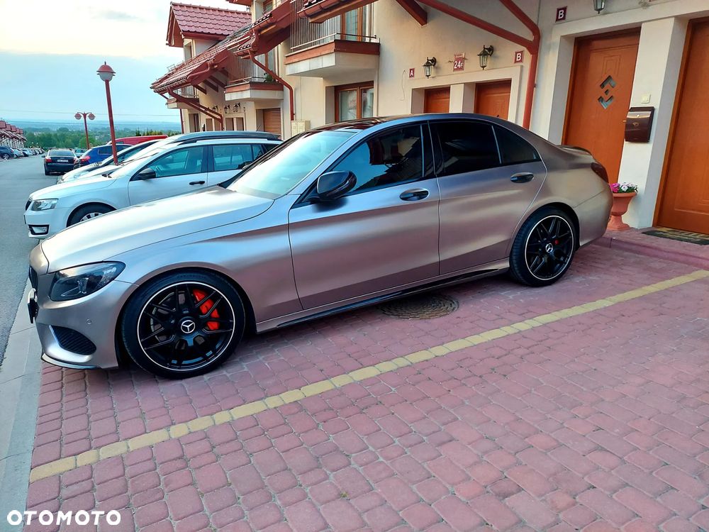 Mercedes-Benz Klasa C 300 7G-TRONIC AMG Line - 23