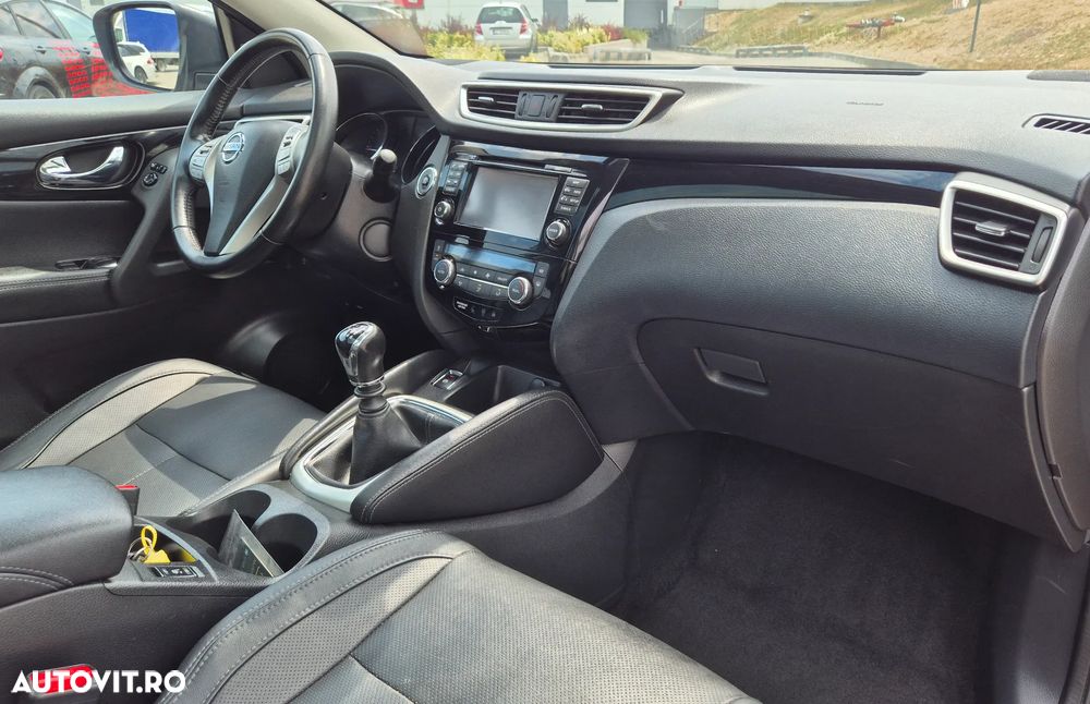 Nissan Qashqai 1.5 DCI Start/Stop Tekna - 30