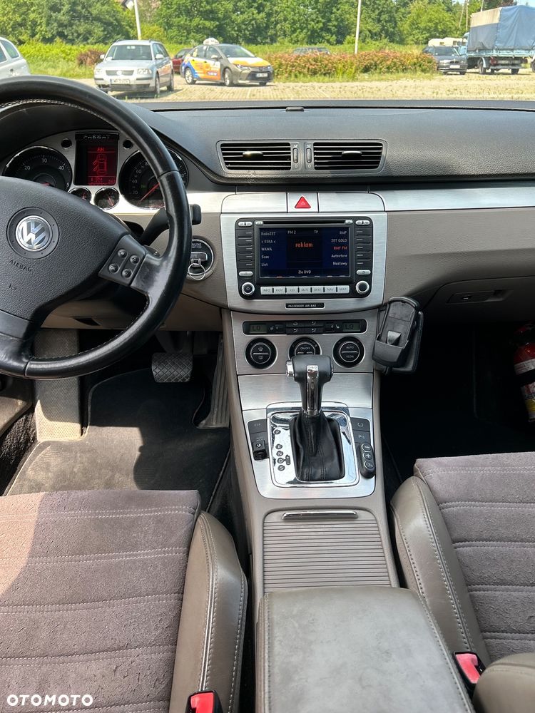 Volkswagen Passat - 8