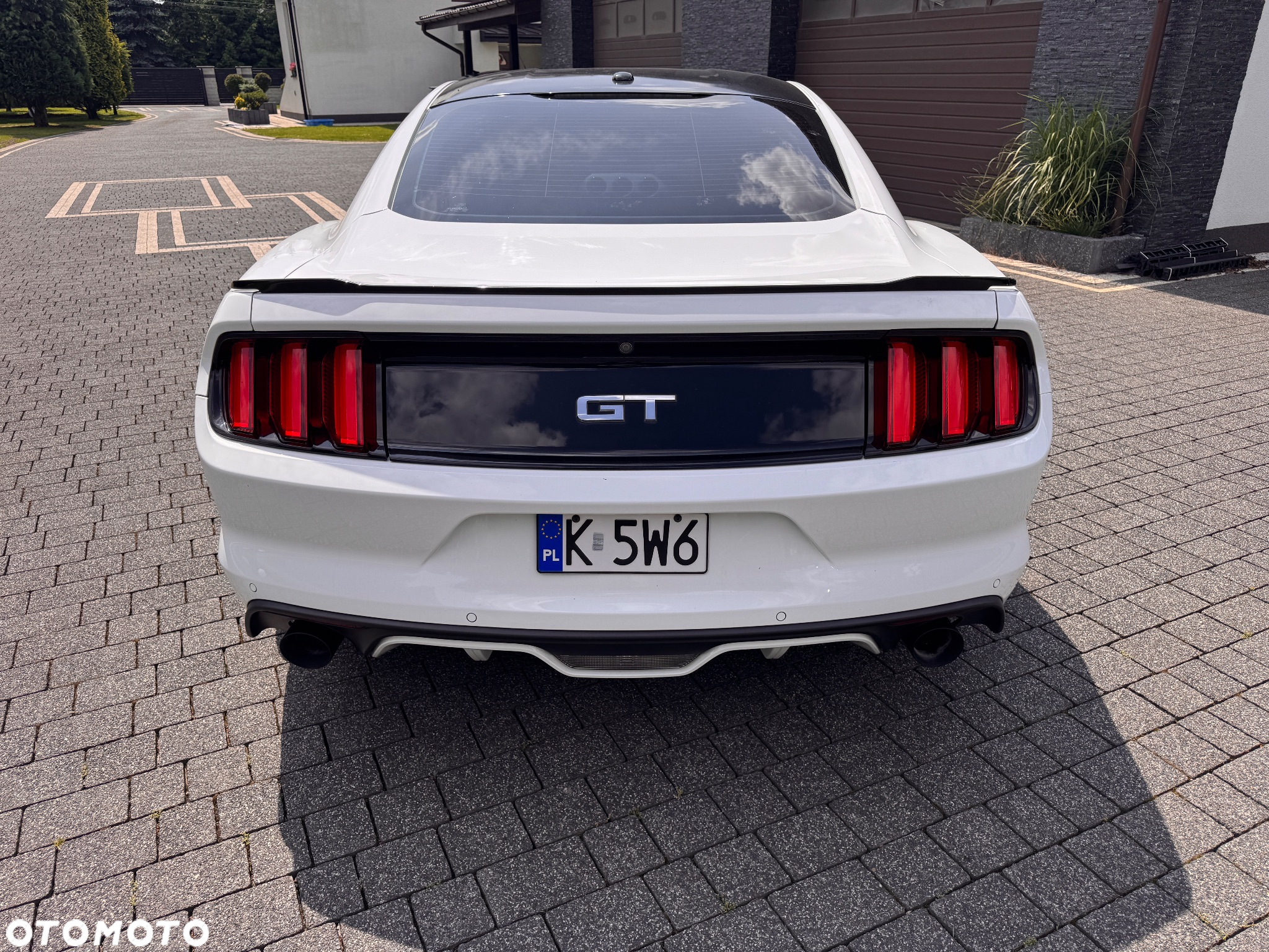 Ford Mustang 5.0 V8 GT - 5
