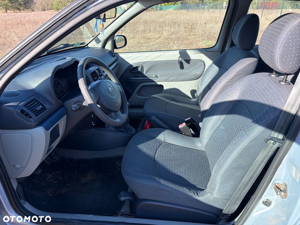 Renault Clio 1.5 dCi Privilege - 9