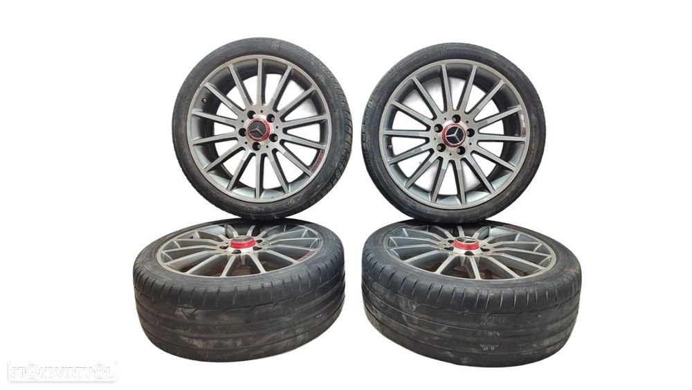 CONJUNTO DE PNEUS MERCEDES-BENZ CLASE A BM 176 - 1