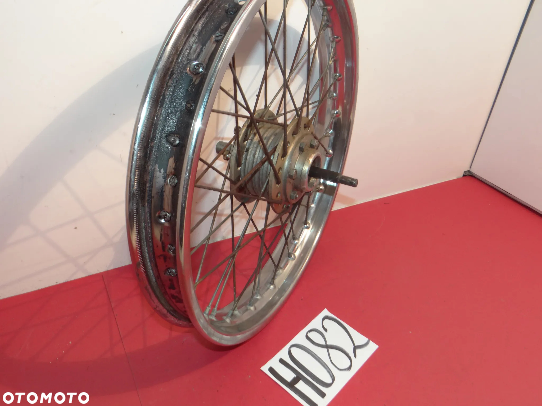 Honda CB750 CB750K FOUR FELGA KOŁO PRZÓD OŚKA H082 - 16