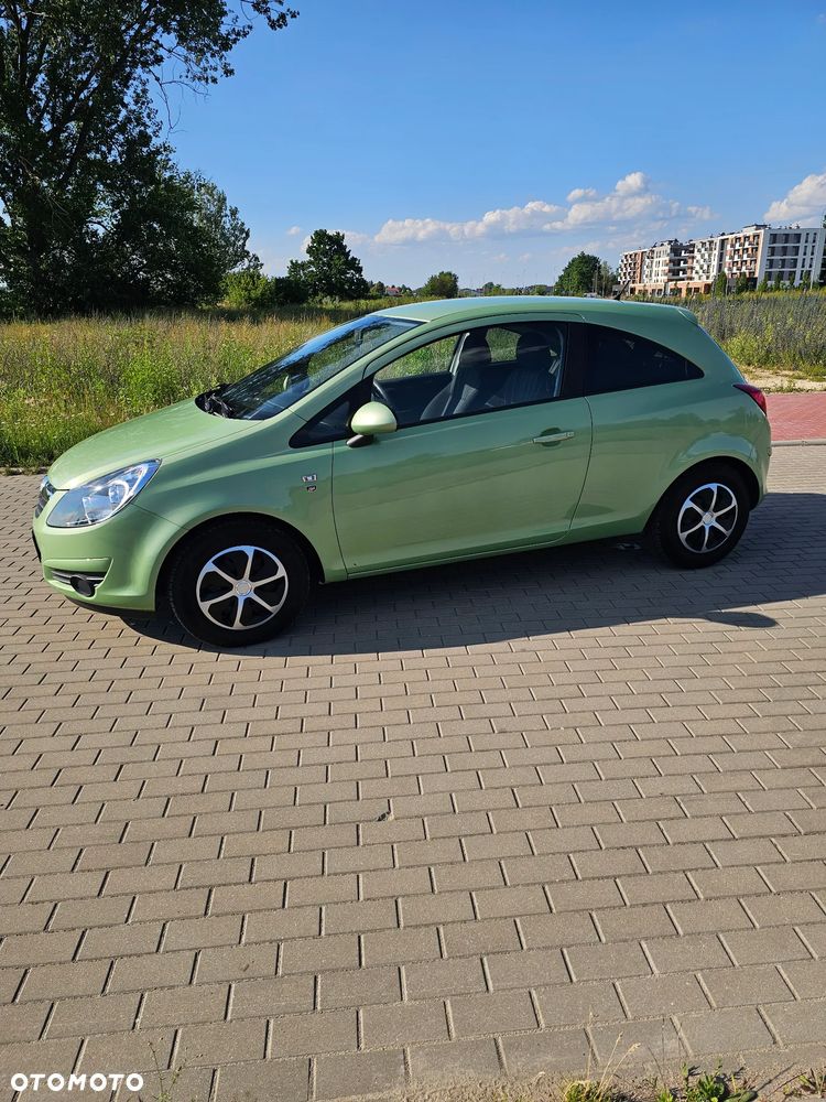 Opel Corsa 1.4 16V Color Edition - 4