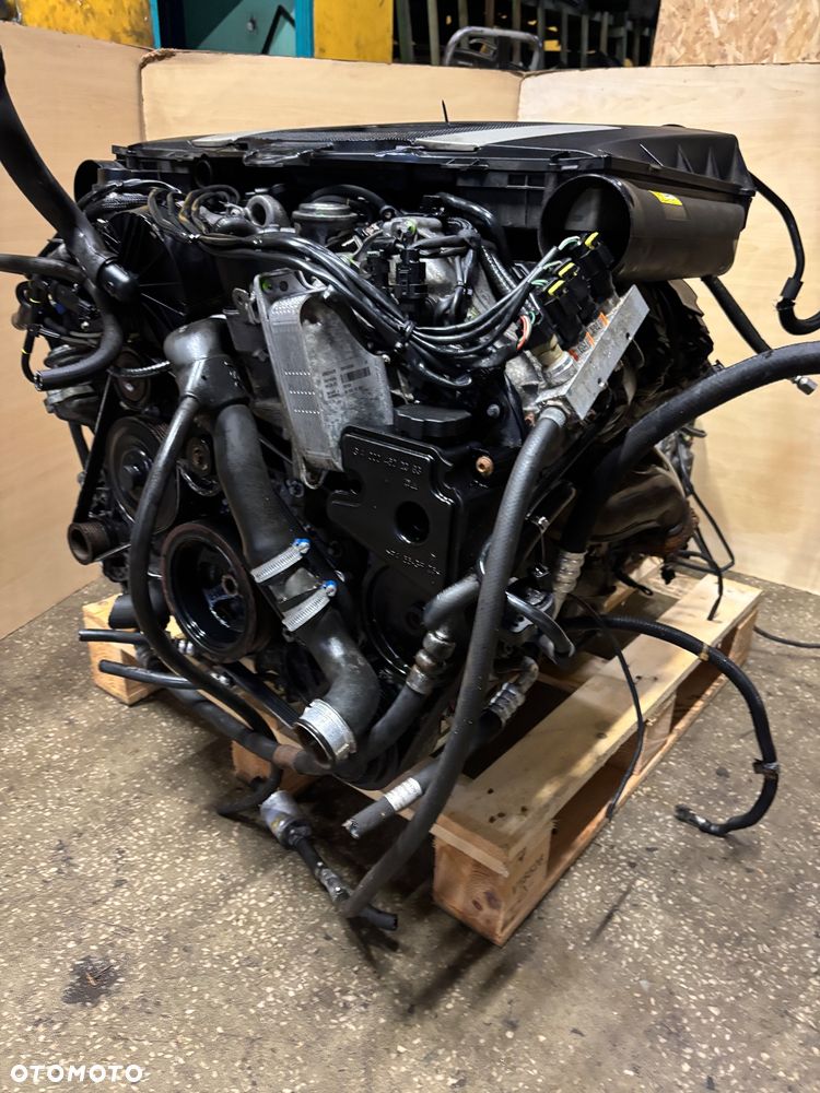 Silnik kompletny Mercedes c-klasa 2.5  w204 s204 m272.921 272921 272.921 film video - 5