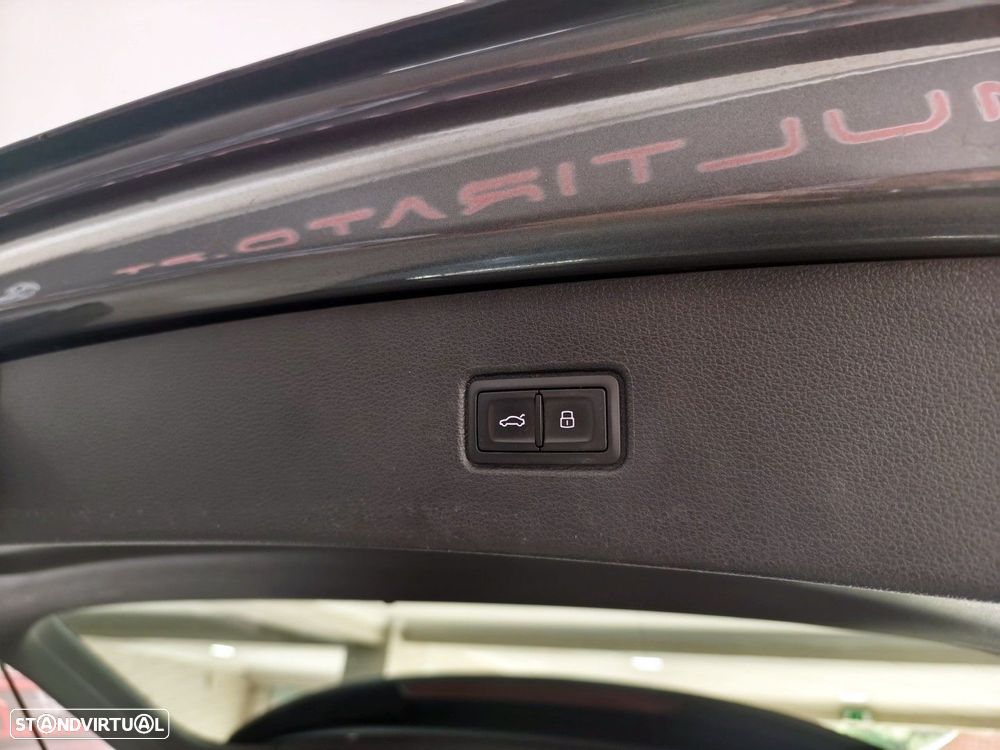 Audi Q7 3.0 TDI quattro S-line Tiptronic 7L - 10