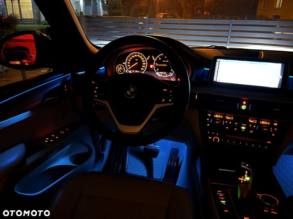 BMW X5 xDrive25d - 38