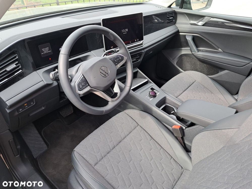 Volkswagen Tiguan - 8