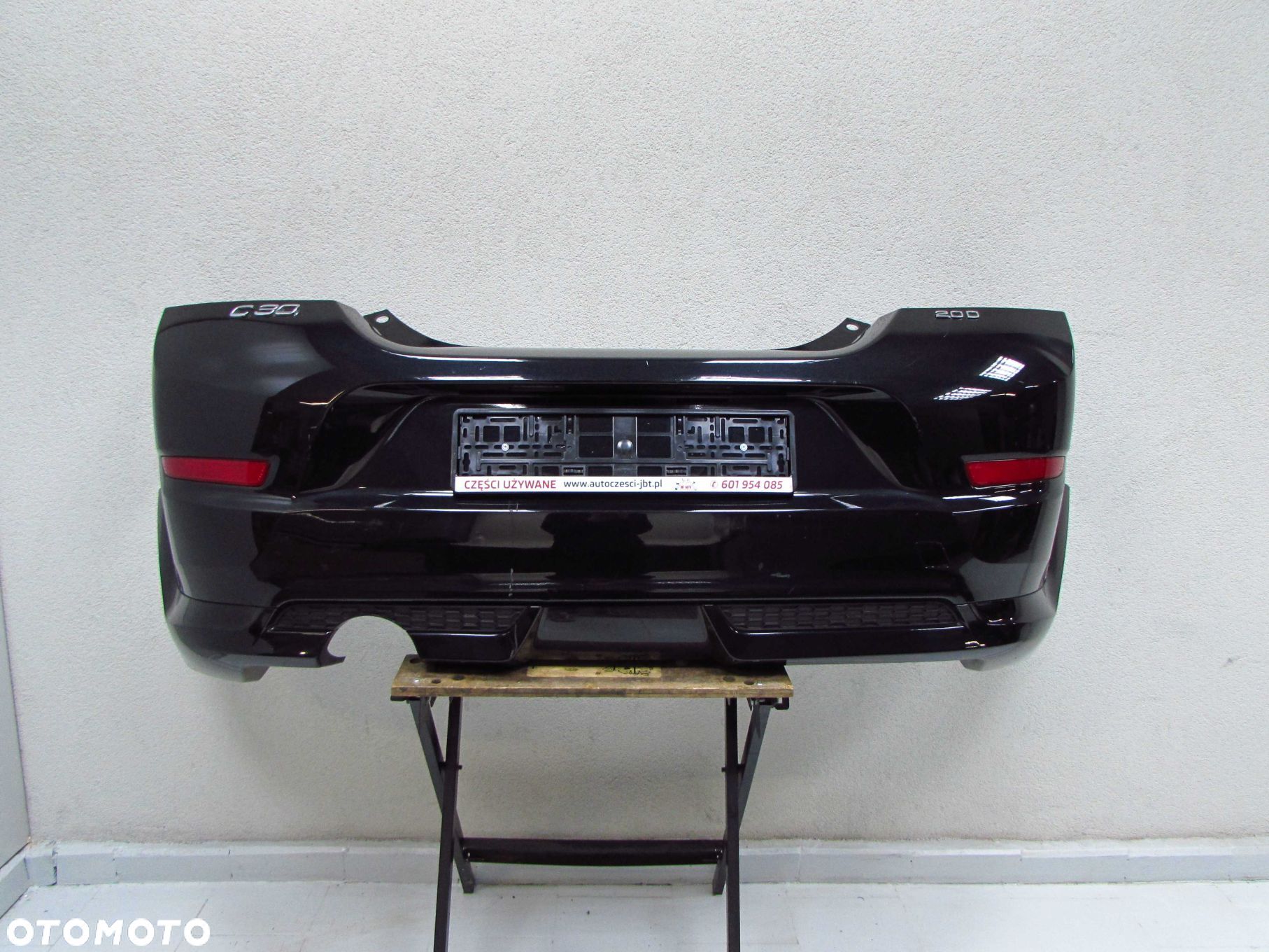 VOLVO C30 LIFT 10- R-DESIGN ZDERZAK TYL TYLNY 452-46 - 1