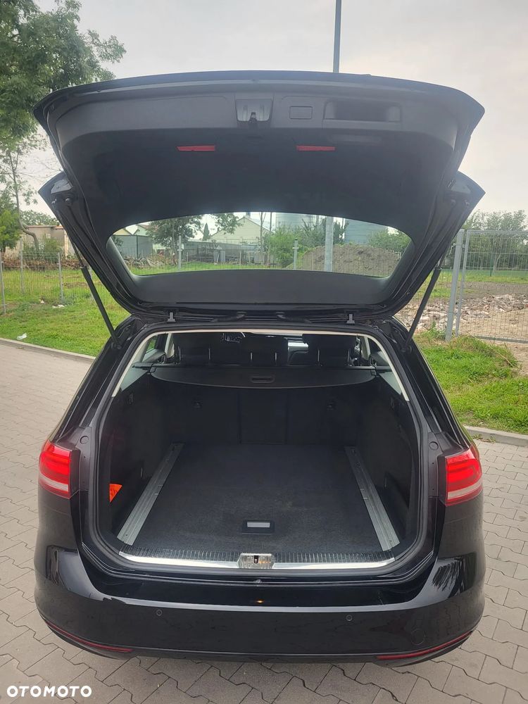 Volkswagen Passat 2.0 TDI EVO Elegance DSG - 6