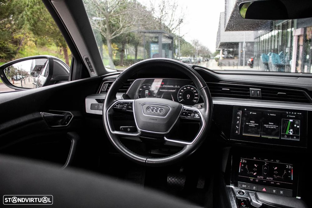 Audi Q8 e-Tron Sportback 55 quattro advanced - 33