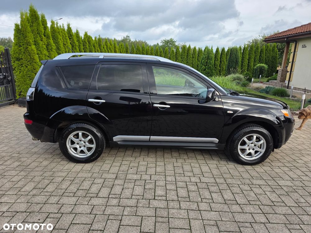 Mitsubishi Outlander 2.0 DID Intense - 4