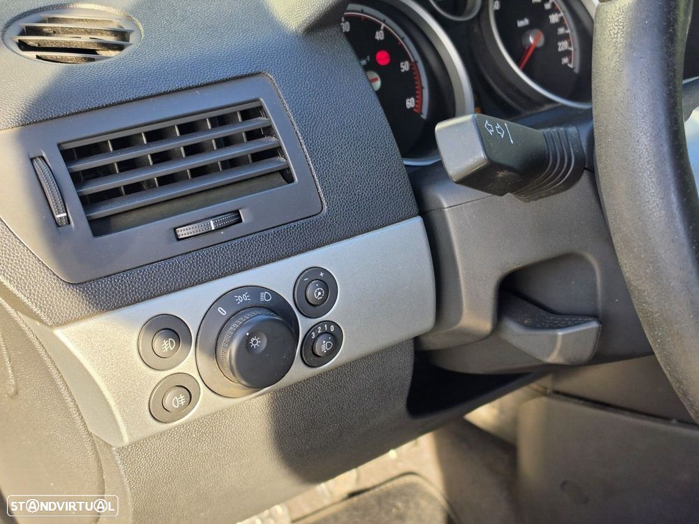 Opel Astra 1.3 CDTI Cosmo - 14