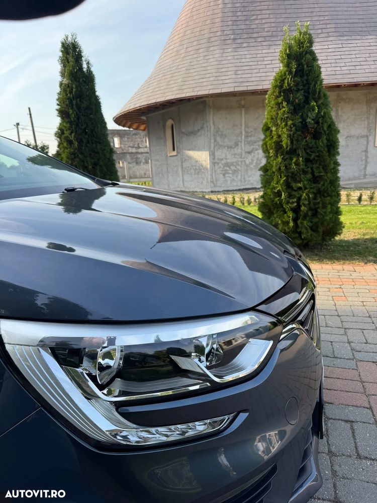 Renault Megane ENERGY TCe 100 LIFE - 10