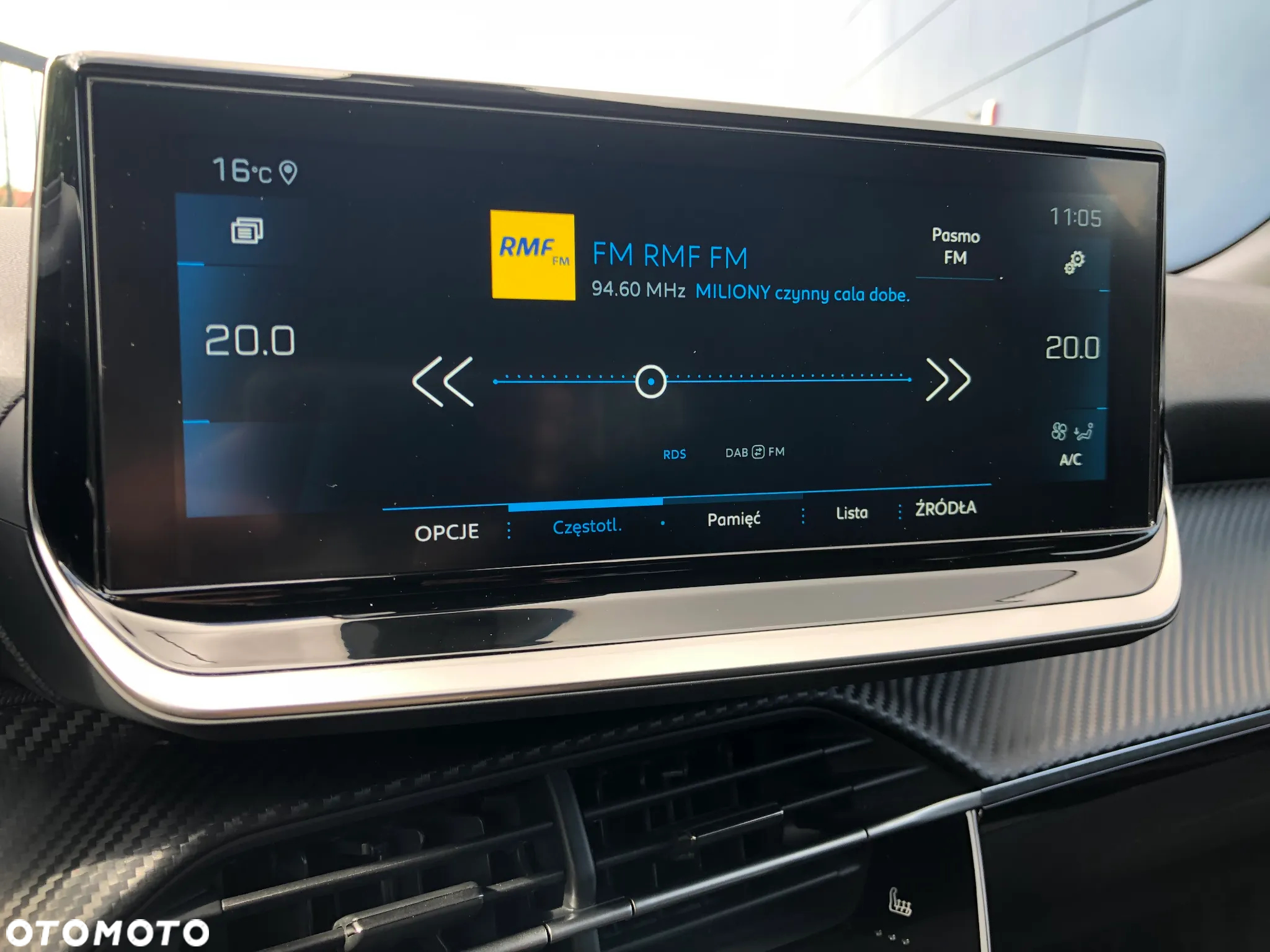 Peugeot 2008 1.2 PureTech Allure S&S EAT8 - 16