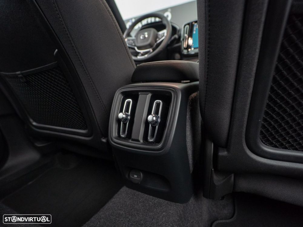 Volvo XC 40 Recharge Extended Range Core - 38