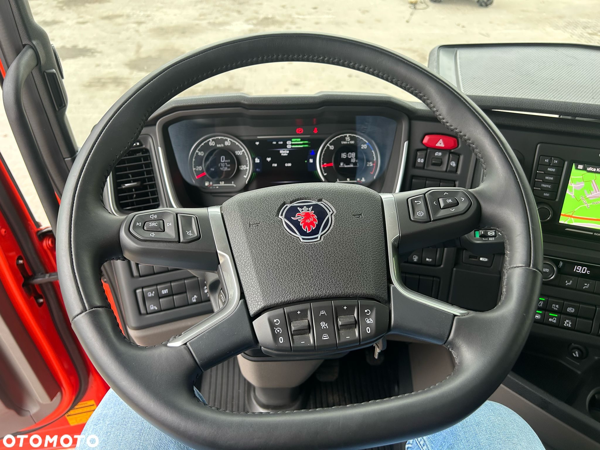 Scania 460 SUPER - 30