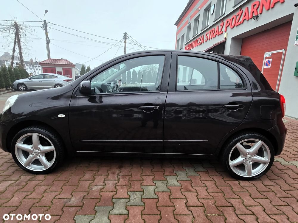 Nissan Micra 1.2 Bild der Frau - 4