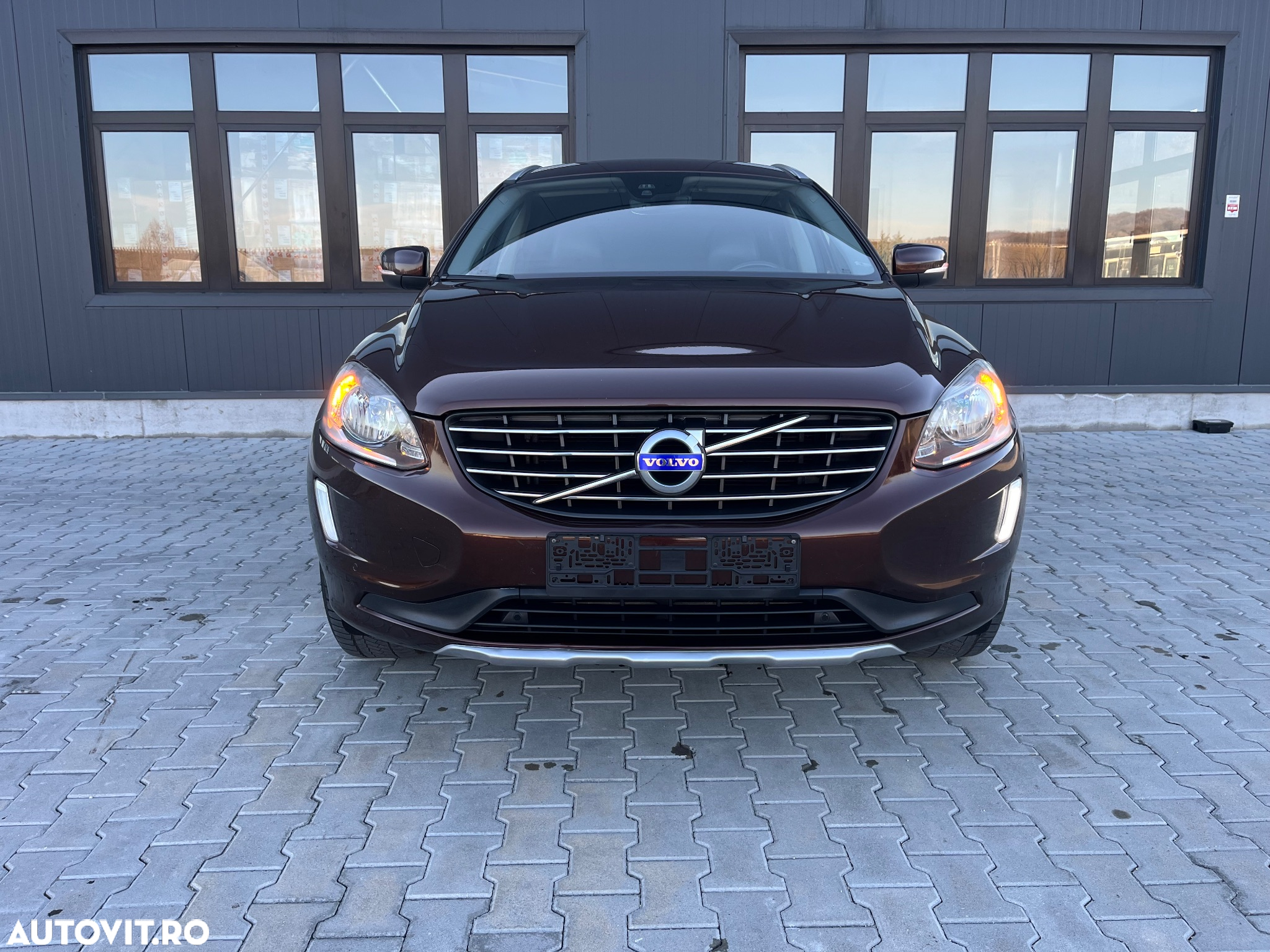 Volvo XC 60 D4 Geartronic Summum - 17