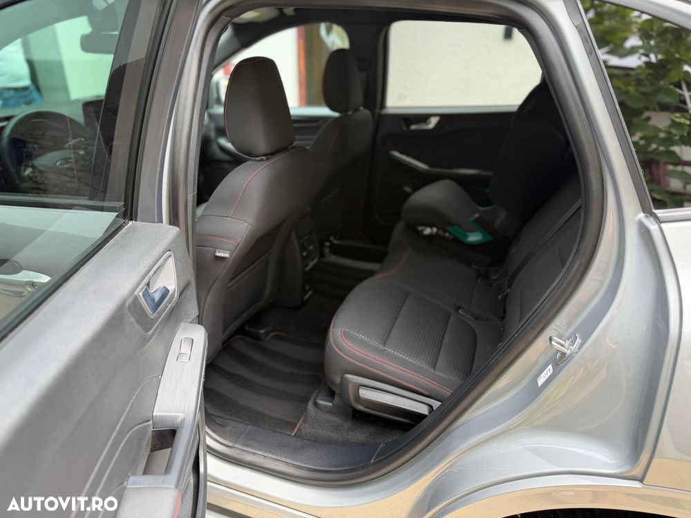 Ford Kuga 2.5 Duratec PHEV ST-LINE X - 14