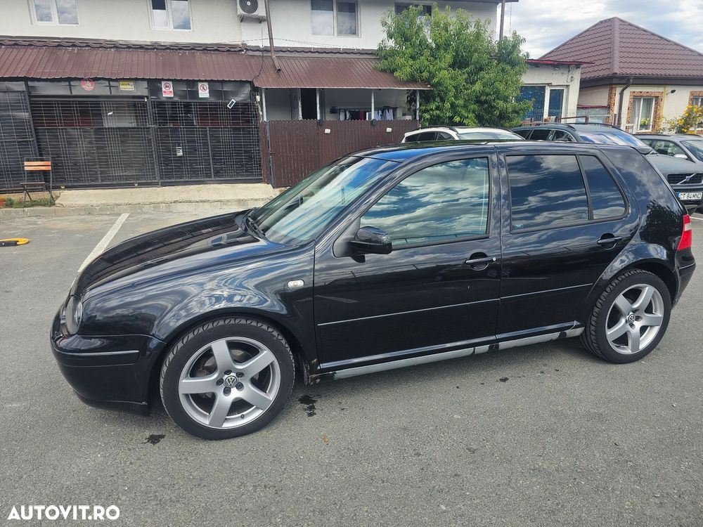 Volkswagen Golf - 2