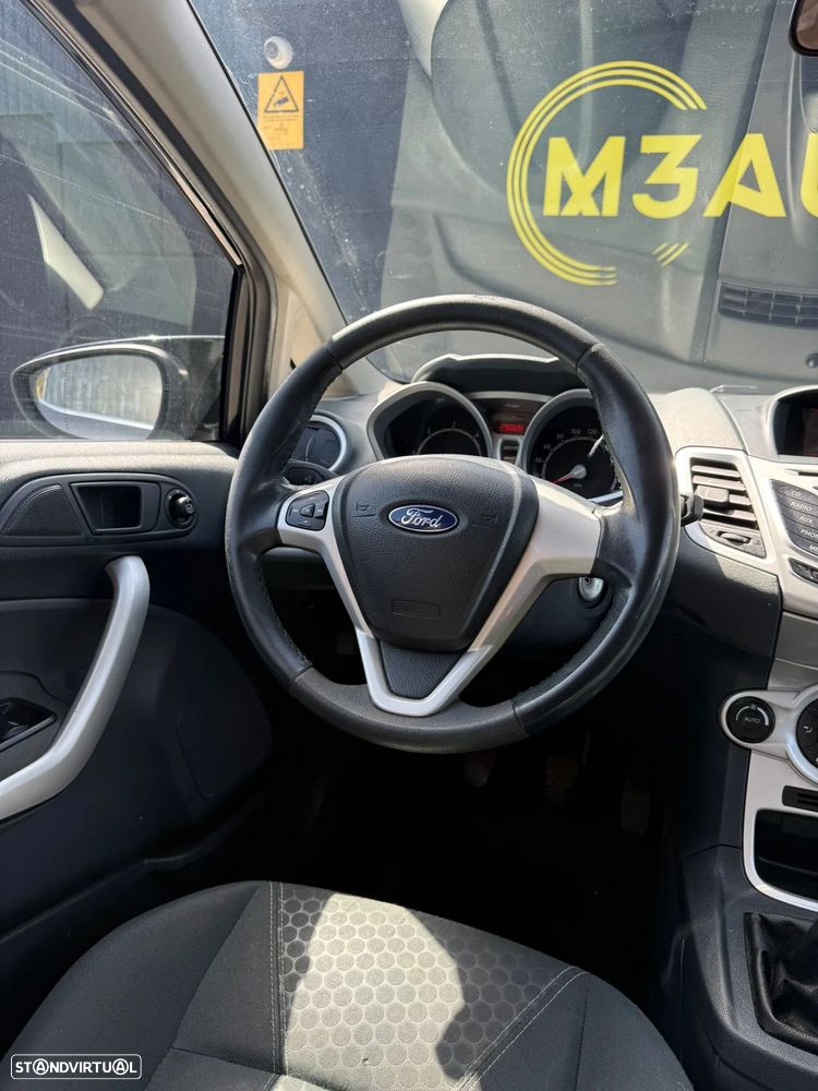 Ford Fiesta 1.4 TDCI Techno - 11