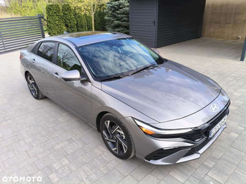 Hyundai Elantra 1.6 Premium - 3