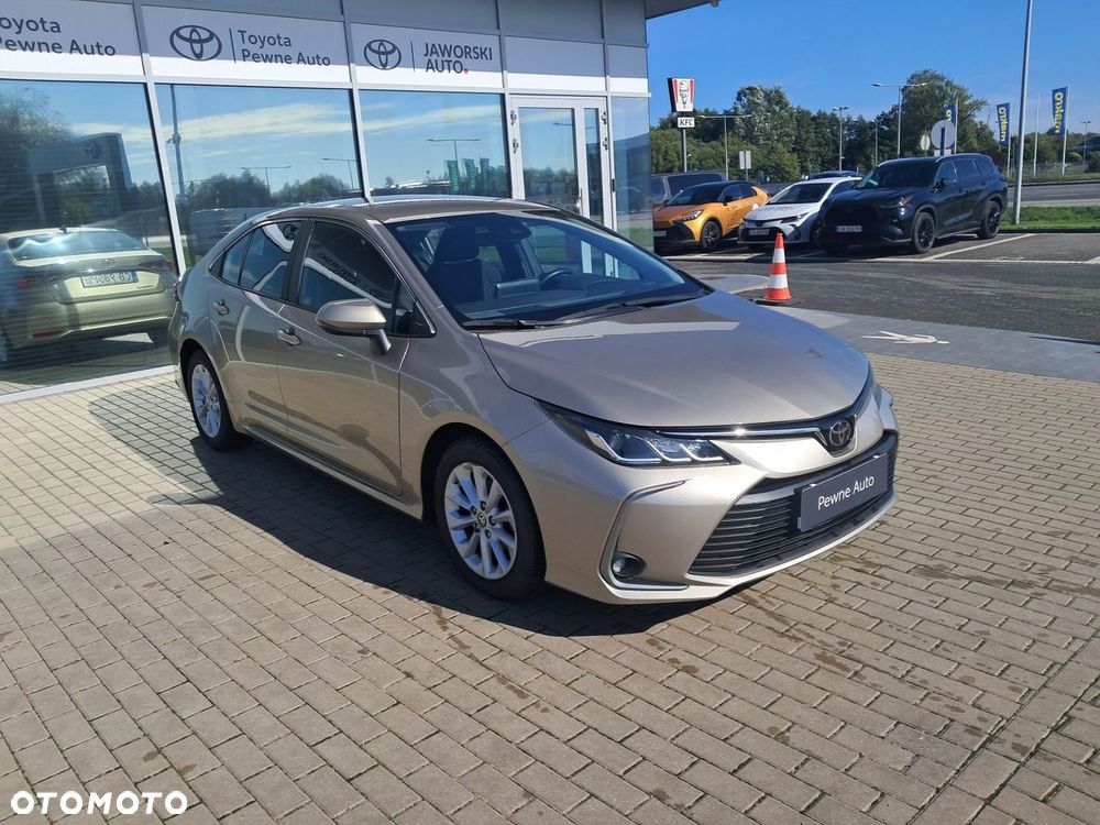 Toyota Corolla - 2
