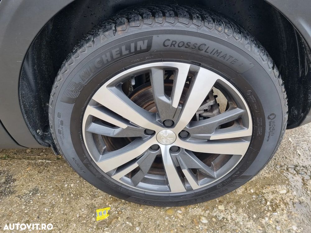 Peugeot 3008 1.5 BlueHDI 130 EAT8 Allure Pack - 27