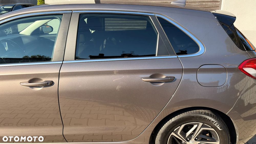 Hyundai i30 1.5 T-GDI 48V Comfort - 8