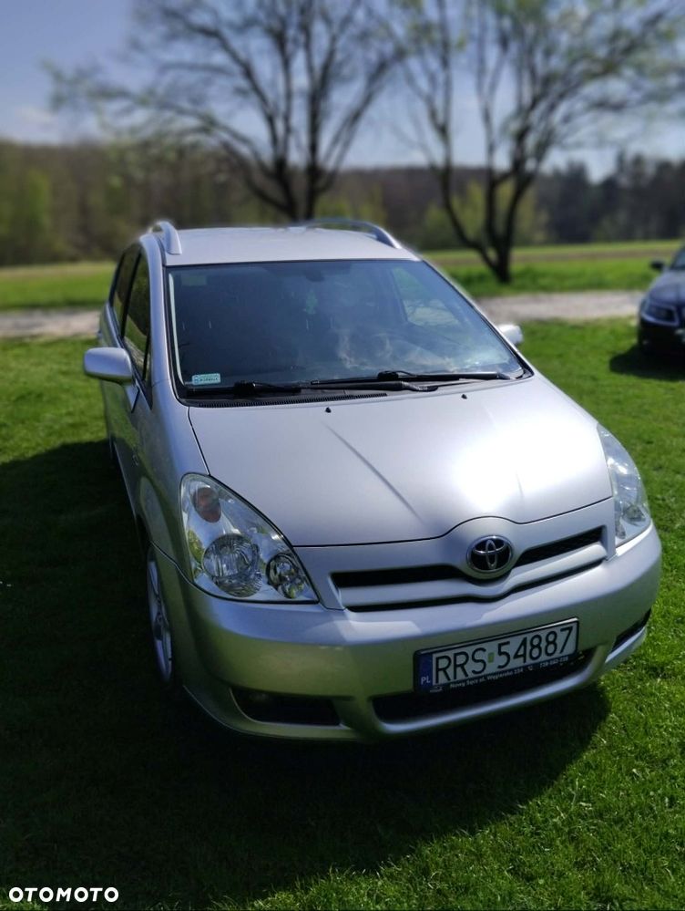 Toyota Verso - 2