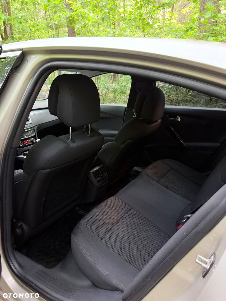 Peugeot 508 1.6 e-HDi Active S&S - 16