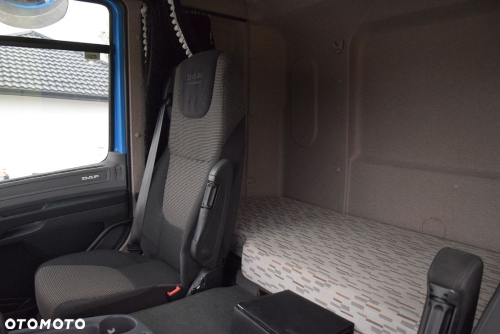 DAF CF440 - 25