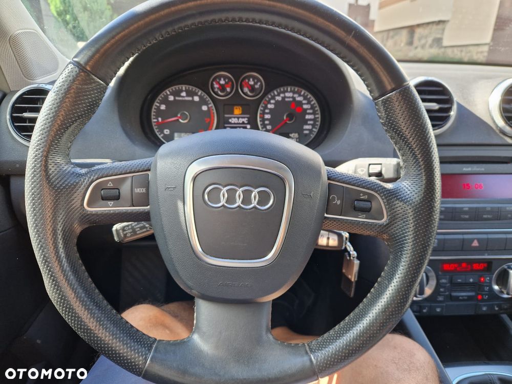 Audi A3 Sportback 1.8 TFSI Ambiente - 11